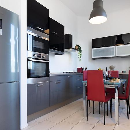 Nam House & Posto Auto Apartment Milano Exterior foto